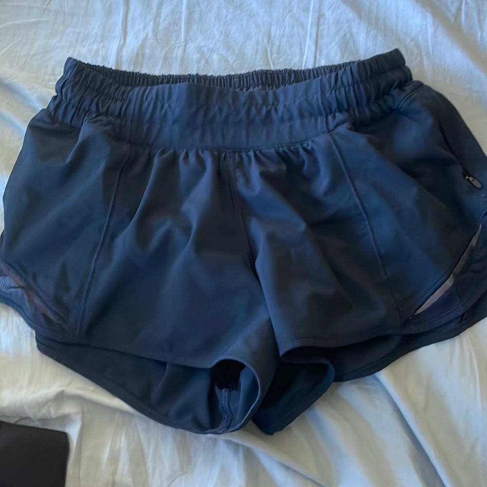 Lulu shorts navy size 4